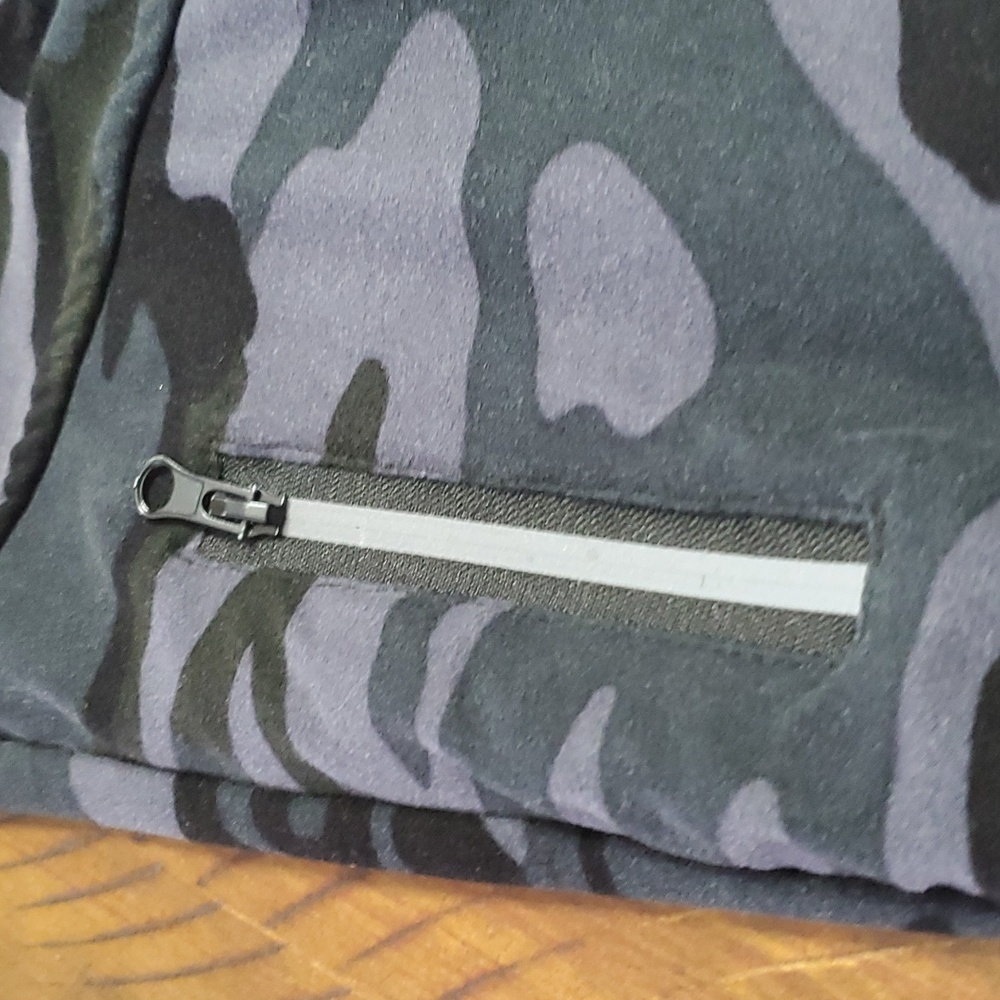 Capris - Picture 2 of 5
